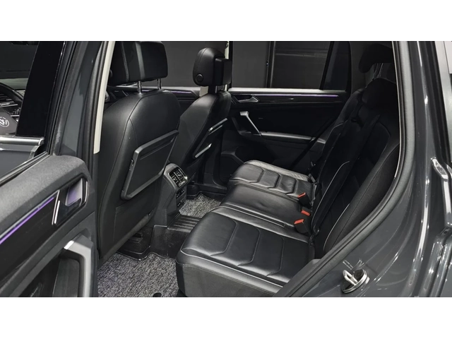 VW Tiguan 2.0 TDI 4MOTION / PRESTIGE / 360 КАМЕРИ / ПАНОРАМА - автомобили, коли, обяви за нови и употребявани 11