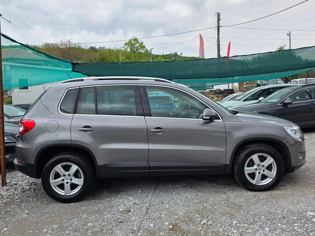VW Tiguan 2.0TDI 140K.C. / 4Х4 / АВТОМАТ / НАВИ / КАМЕРА / - автомобили, коли, обяви за нови и употребявани 5