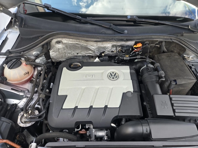 VW Tiguan 2.0TDI-140кс= 6ск= 4х4= АВТОПИЛОТ - автомобили, коли, обяви за нови и употребявани 15