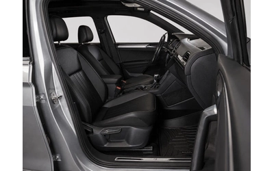 VW Tiguan Comfortline R-Line Black 4Motion - автомобили, коли, обяви за нови и употребявани 12