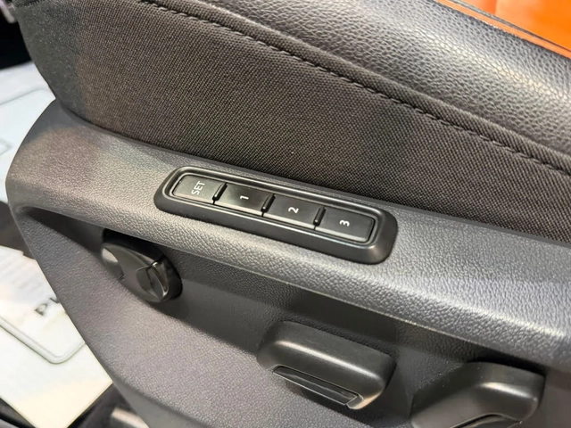 VW Tiguan SEL* R-LINE* FENDER* ПОДГРЕВ* КАМЕРА* ПАНОРАМА - автомобили, коли, обяви за нови и употребявани 10