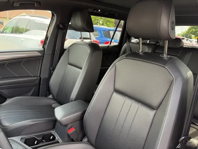 VW Tiguan 4Motion - автомобили, коли, обяви за нови и употребявани 9