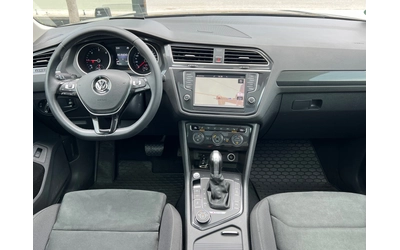 VW Tiguan 2.0TDI, 4-MOTION, HIGHLINE-FULL SERVICE VW-KATO HO - автомобили, коли, обяви за нови и употребявани 9