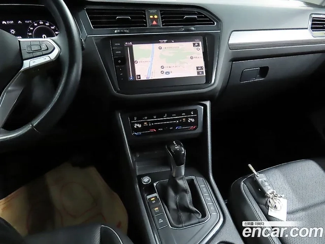 VW Tiguan PRESTIGE - автомобили, коли, обяви за нови и употребявани 11