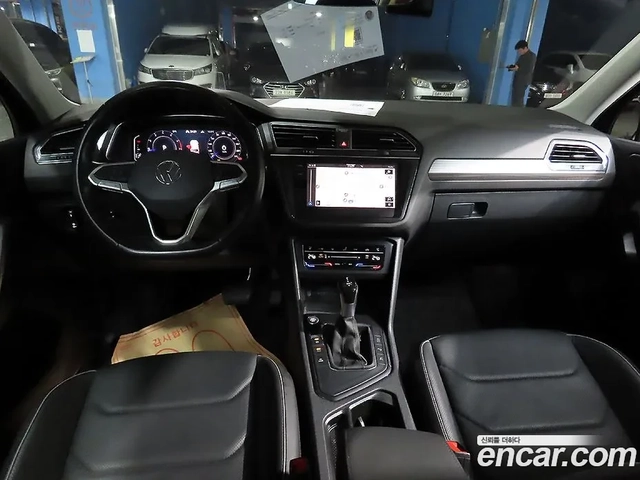 VW Tiguan PRESTIGE - автомобили, коли, обяви за нови и употребявани 7