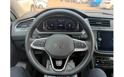 VW Tiguan Comfortline* AWD* КОЖА* ДИГИТАЛНО ТАБЛО - автомобили, коли, обяви за нови и употребявани 8