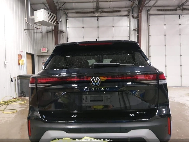 VW Tiguan S - автомобили, коли, обяви за нови и употребявани 14