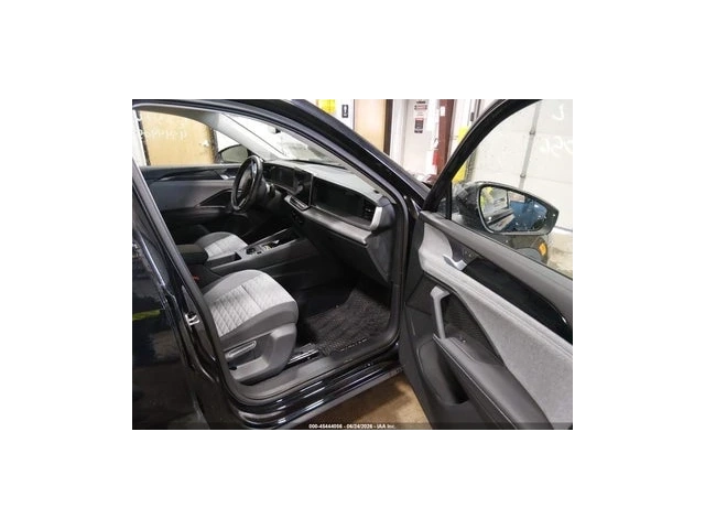 VW Tiguan S - автомобили, коли, обяви за нови и употребявани 4