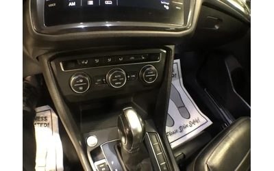 VW Tiguan Highline 4MOTION | Panoramic | Blind Spot | CarPla - автомобили, коли, обяви за нови и употребявани 11