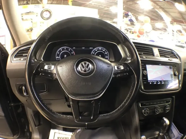 VW Tiguan Highline 4MOTION | Panoramic | Blind Spot | CarPla - автомобили, коли, обяви за нови и употребявани 7