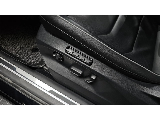 VW Tiguan 2.0 TDI Premium | Адаптивен круиз | Камера | - автомобили, коли, обяви за нови и употребявани 14