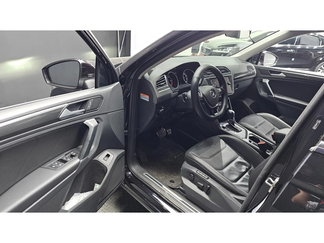 VW Tiguan 2.0 TDI Premium | Адаптивен круиз | Камера | - автомобили, коли, обяви за нови и употребявани 8