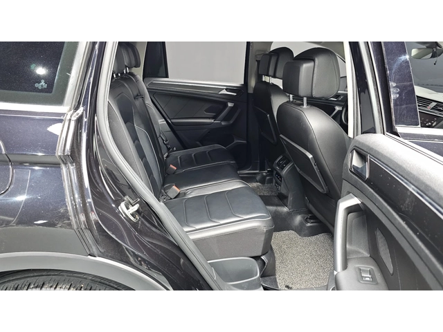 VW Tiguan 2.0 TDI Premium | Адаптивен круиз | Камера | - автомобили, коли, обяви за нови и употребявани 9