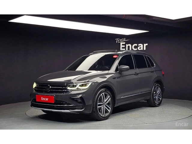 VW Tiguan 2.0 TDI Prestige | HUD | Адаптивен круиз | 360 - автомобили, коли, обяви за нови и употребявани 0