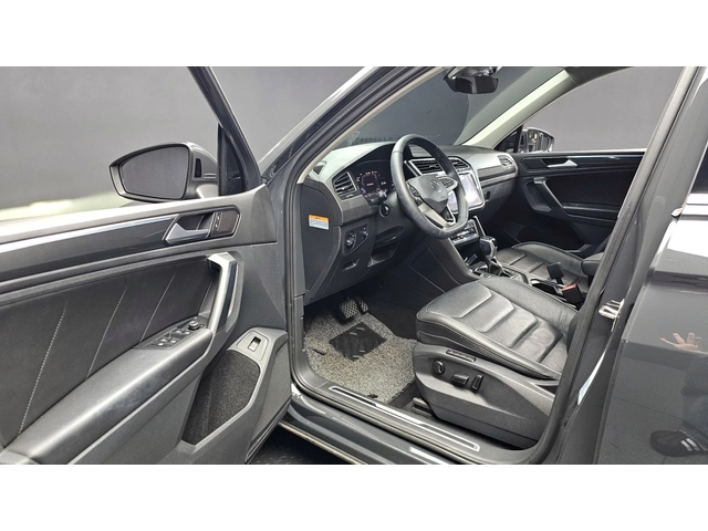VW Tiguan 2.0 TDI Prestige | HUD | Адаптивен круиз | 360 - автомобили, коли, обяви за нови и употребявани 10