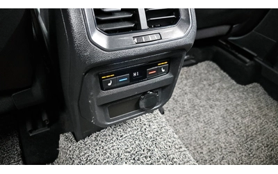 VW Tiguan 2.0 TDI Prestige | HUD | Адаптивен круиз | 360 - автомобили, коли, обяви за нови и употребявани 15