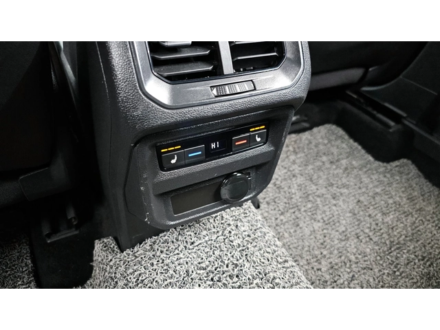 VW Tiguan 2.0 TDI Prestige | HUD | Адаптивен круиз | 360 - автомобили, коли, обяви за нови и употребявани 15
