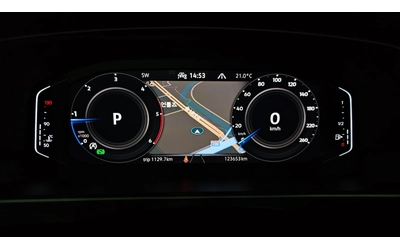 VW Tiguan 2.0 TDI Prestige | HUD | Адаптивен круиз | 360 - автомобили, коли, обяви за нови и употребявани 7