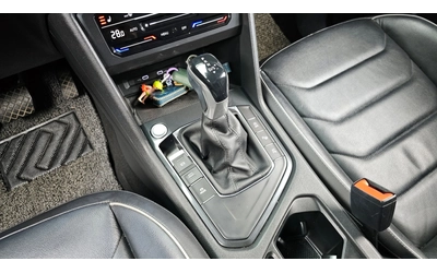 VW Tiguan 2.0 TDI Prestige | HUD | Адаптивен круиз | 360 - автомобили, коли, обяви за нови и употребявани 8