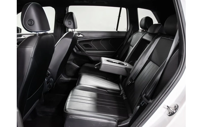 VW Tiguan R-Line Black Edition 4MOTION - автомобили, коли, обяви за нови и употребявани 9
