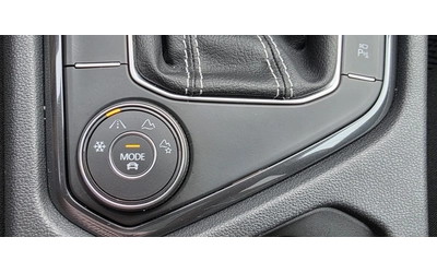 VW Tiguan Highline R-Line 4MOTION - автомобили, коли, обяви за нови и употребявани 11