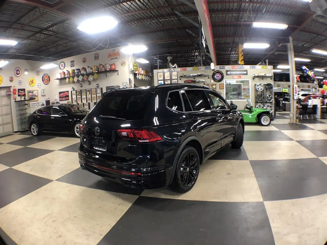 VW Tiguan COMFORTLINE R-LINE B/EDITION AWD LEATHER PAN/ROOF All Wheel Drive - автомобили, коли, обяви за нови и употребявани 6