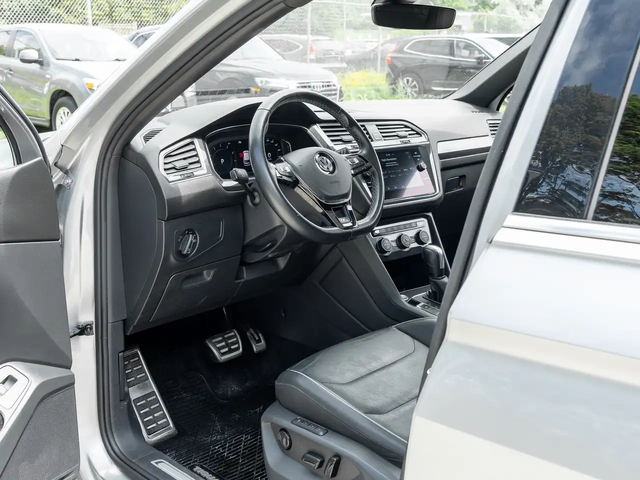 VW Tiguan Highline 4MOTION |R-LINE |TRADE IN |SAFETY CERT All Wheel Drive - автомобили, коли, обяви за нови и употребявани 6