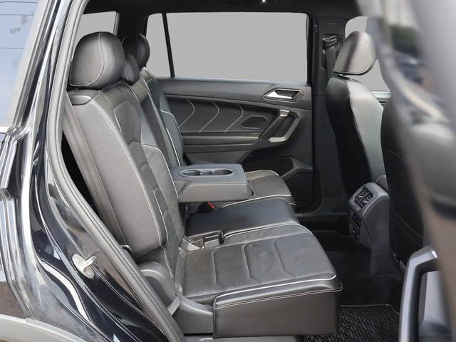 VW Tiguan HIGHLINE R-LINE 4MOTION *ACCIDENT FREE*SERVICE RECORDS*7 SEATES* CAMERA NAV BLUETOOTH LEATHER HEATED SEATS PANO ROOF CRUI All Wheel Drive - автомобили, коли, обяви за нови и употребявани 17