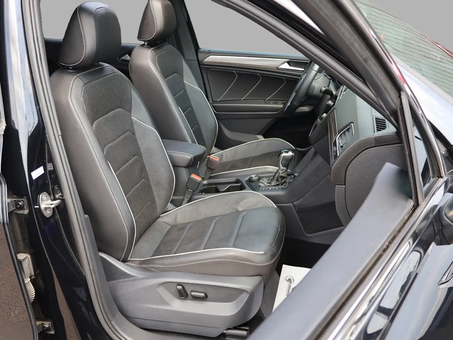 VW Tiguan HIGHLINE R-LINE 4MOTION *ACCIDENT FREE*SERVICE RECORDS*7 SEATES* CAMERA NAV BLUETOOTH LEATHER HEATED SEATS PANO ROOF CRUI All Wheel Drive - автомобили, коли, обяви за нови и употребявани 19