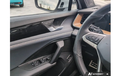 VW Tiguan Highline Turbo R-Line Highline Turbo R All Wheel Drive - автомобили, коли, обяви за нови и употребявани 16
