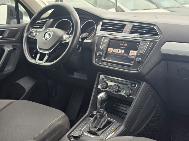 VW Tiguan R-Line DSG 4motion 2018 - автомобили, коли, обяви за нови и употребявани 8