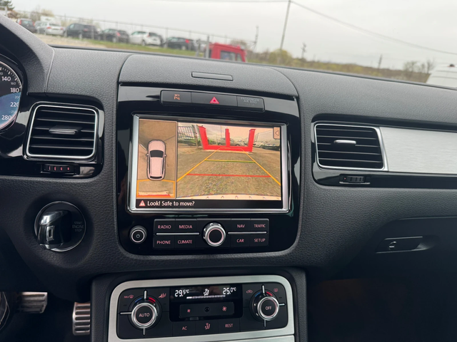 VW Touareg 3.0 0 ТОП//Собствен лизинг! 100% Одобрение - автомобили, коли, обяви за нови и употребявани 13