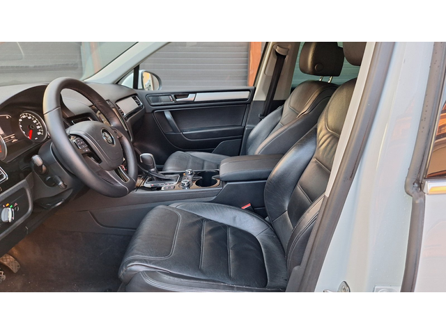 VW Touareg, 2014 г., 230785 км, 0 к.с. - автомобили, коли, обяви за нови и употребявани 12