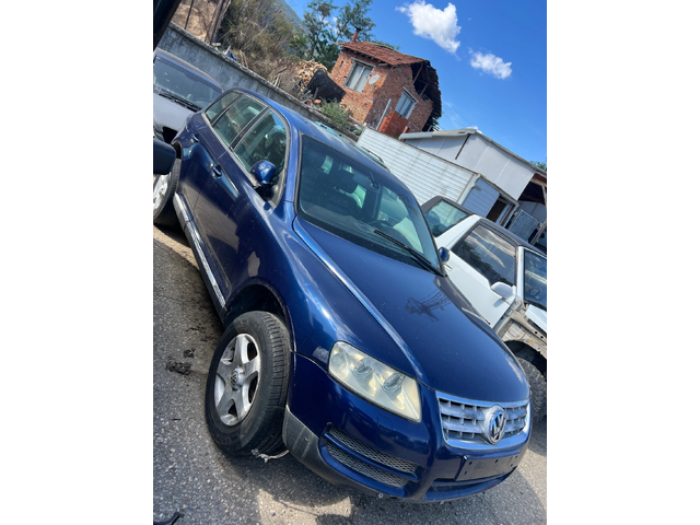 VW Touareg 2.5TDI-174к.с. Автоматик/ Кожа/ Подгрев/ Италия - автомобили, коли, обяви за нови и употребявани 2