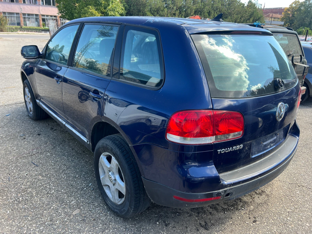 VW Touareg 2.5TDI-174к.с. Автоматик/ Кожа/ Подгрев/ Италия - автомобили, коли, обяви за нови и употребявани 4