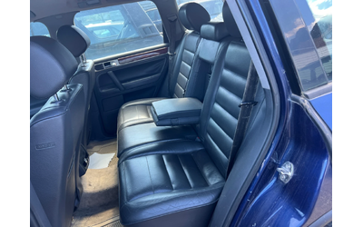 VW Touareg 2.5TDI-174к.с. Автоматик/ Кожа/ Подгрев/ Италия - автомобили, коли, обяви за нови и употребявани 7