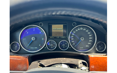 VW Touareg 2.5TDI-174к.с. Автоматик/ Кожа/ Подгрев/ Италия - автомобили, коли, обяви за нови и употребявани 9