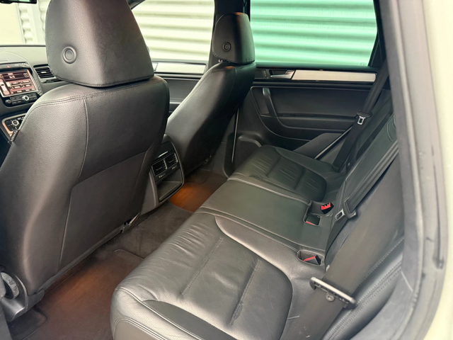 VW Touareg 4Motin+ Off-road+ 3.0TDIV6+ 245kc+ Euro5A+ Led - автомобили, коли, обяви за нови и употребявани 8