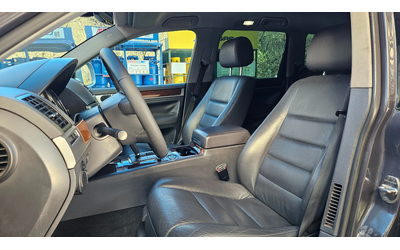 VW Touareg 3.0 Navig/Klimatronik/Avtomat/Facelift - автомобили, коли, обяви за нови и употребявани 10