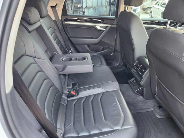 VW Touareg 3.0 дизел 286 конски сили - автомобили, коли, обяви за нови и употребявани 9