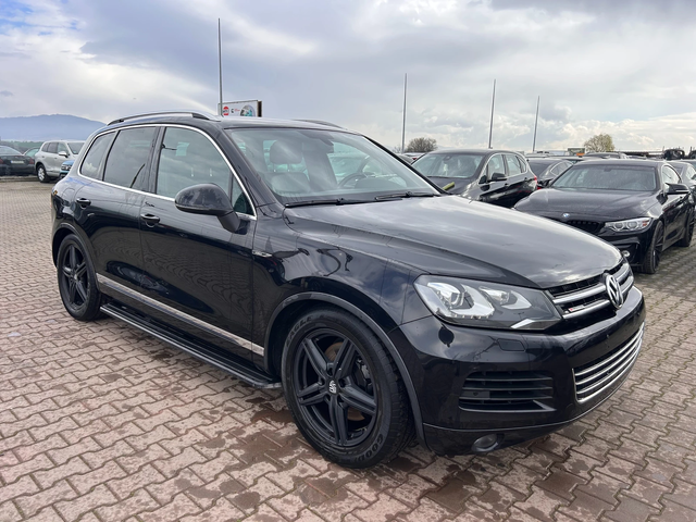 VW Touareg 3.0i HYBRID AVTOMAT/NAVI/KOJA/KAMERA - автомобили, коли, обяви за нови и употребявани 3