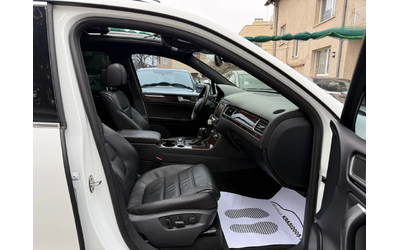 VW Touareg 3.0TDI FACELIFT R-LINE PANORAMA NAVI XENON - автомобили, коли, обяви за нови и употребявани 12