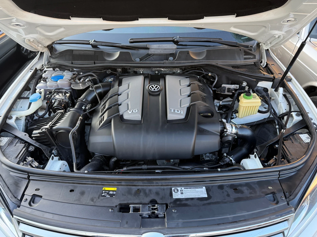 VW Touareg 3.0TDI FACELIFT R-LINE PANORAMA NAVI XENON - автомобили, коли, обяви за нови и употребявани 16