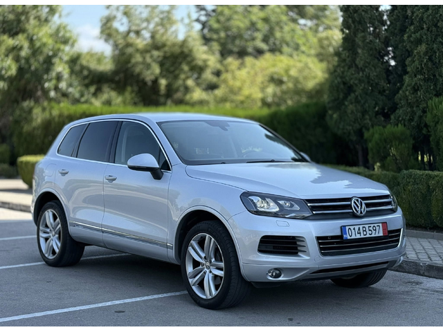 VW Touareg 3.0 TDI Сервизна история НЕ Е НА ВЪЗДУХ - автомобили, коли, обяви за нови и употребявани 0