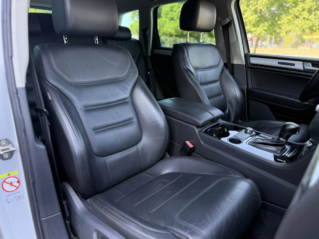 VW Touareg 3.0 TDI Сервизна история НЕ Е НА ВЪЗДУХ - автомобили, коли, обяви за нови и употребявани 9