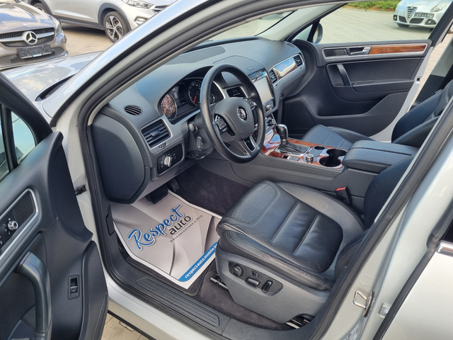 VW Touareg 3.0TDi-8 СКОРОСТИ * ОБСЛУЖЕН* ТОП СЪСТОЯНИЕ! - автомобили, коли, обяви за нови и употребявани 6