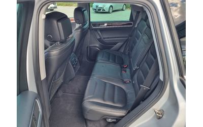 VW Touareg 3.0TDi-8 СКОРОСТИ * ОБСЛУЖЕН* ТОП СЪСТОЯНИЕ! - автомобили, коли, обяви за нови и употребявани 8