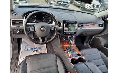 VW Touareg 3.0TDi-8 СКОРОСТИ * ОБСЛУЖЕН* ТОП СЪСТОЯНИЕ! - автомобили, коли, обяви за нови и употребявани 9