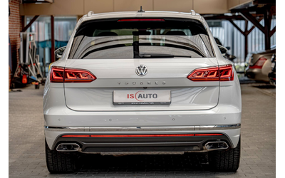 vw-touareg-3-0tdi-acc-hud-virtual-ambient-kamera-lane-assist-matrix - 3