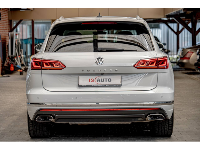VW Touareg 3.0TDI/ACC/HuD/Virtual/Амбиент/Камера/Lane Assist/Matrix - автомобили, коли, обяви за нови и употребявани 3